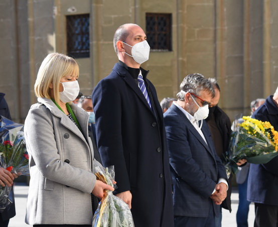 PolaganjeCveke-GoceDelcev-01