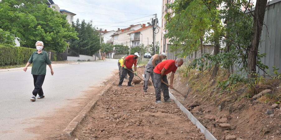 Trotoar-DjemalBjedikj-01