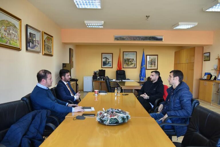 Sredba-BobanNikolov-01