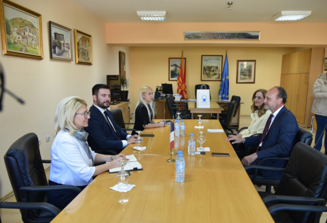 FrancuskiAmbasador-01